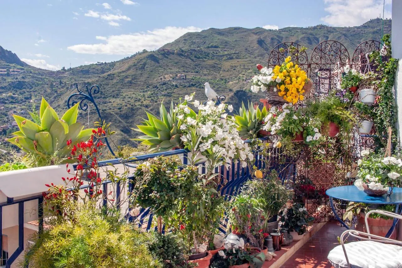 B&B Villa Giorgia Taormina 2*,  Italy